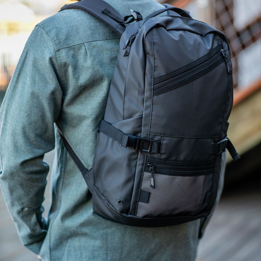 Picture of Rivin Backpack 18L rPET. Relective pocket. Fits 17" laptop