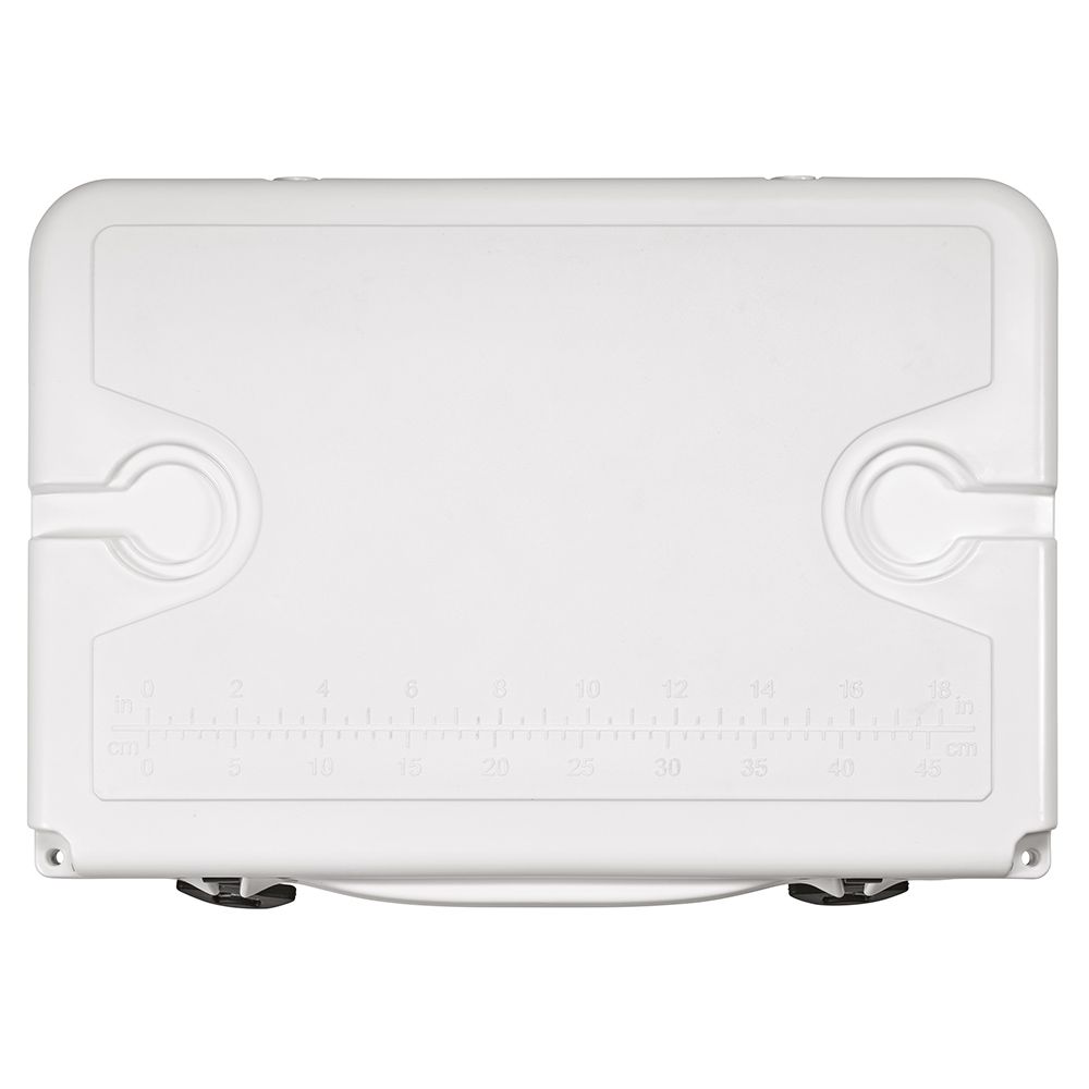 Picture of San Francisco Cooler 35L rPE with customisable metal plate.