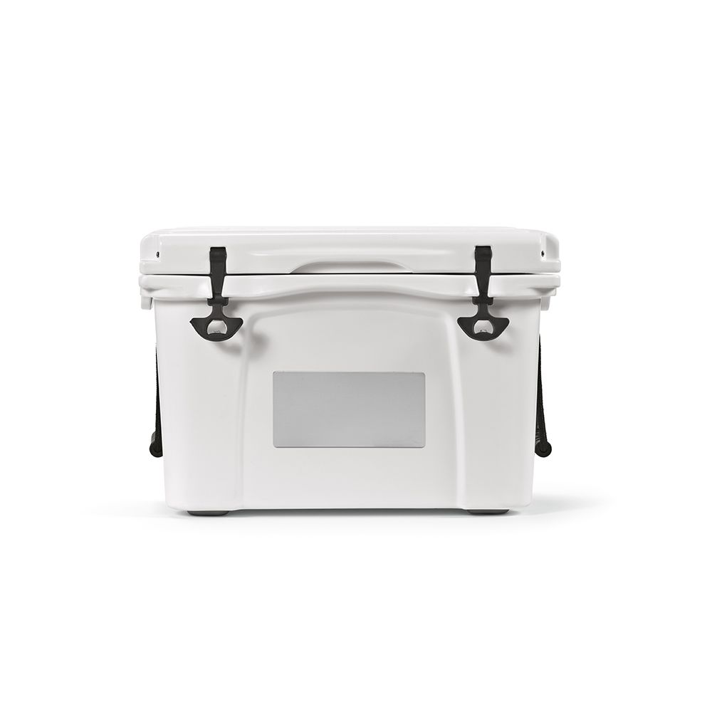 Picture of San Francisco Cooler 35L rPE with customisable metal plate.