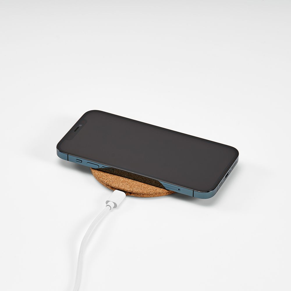 Picture of Descartes Wireless Charger Cork 15W. USB-C Port
