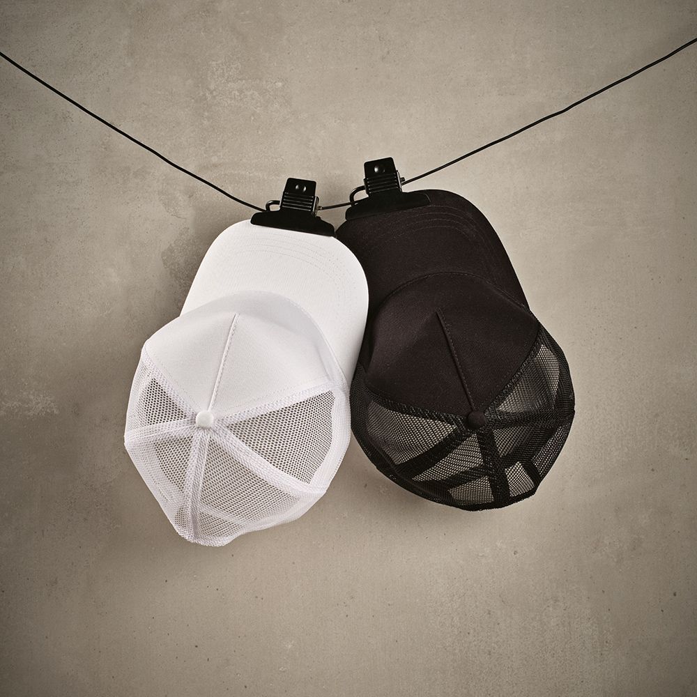 Picture of Zappa Cap rPET and rCotton. 5 panels and Snap Closure