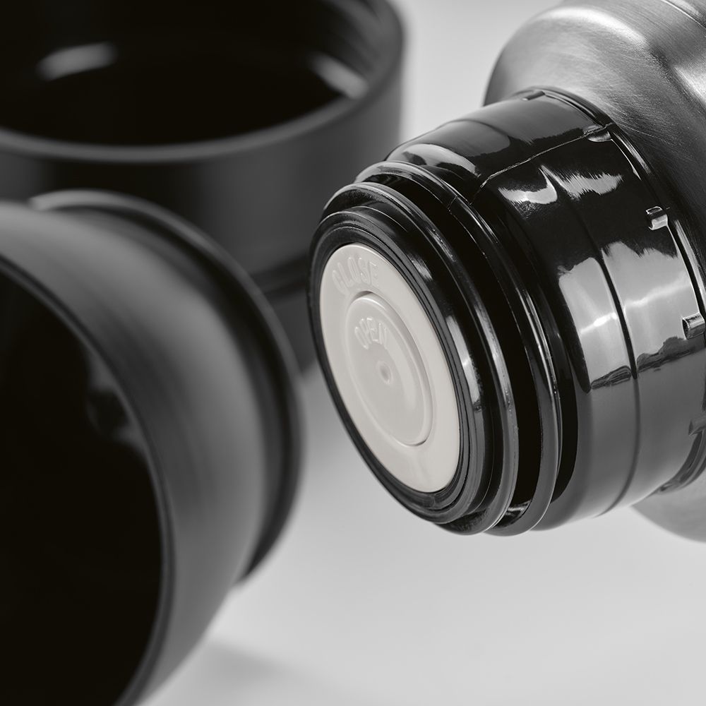 Picture of Flinders Thermos rSS 1080ml. 2 Cups and Carabiner 
