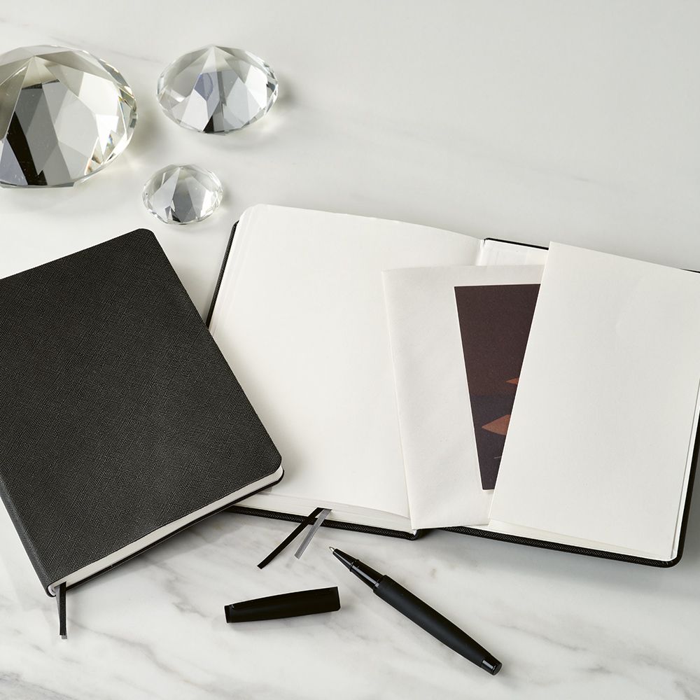 Picture of Wilde A5 Hardcover notebook rPU. 80gsm FSC 196 pages