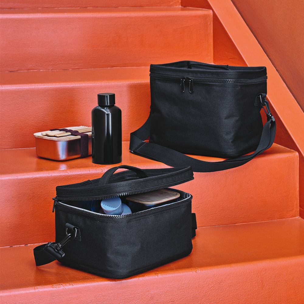 Picture of Munich L Cooler 10L rPET in rABS. Thermo injected zippers