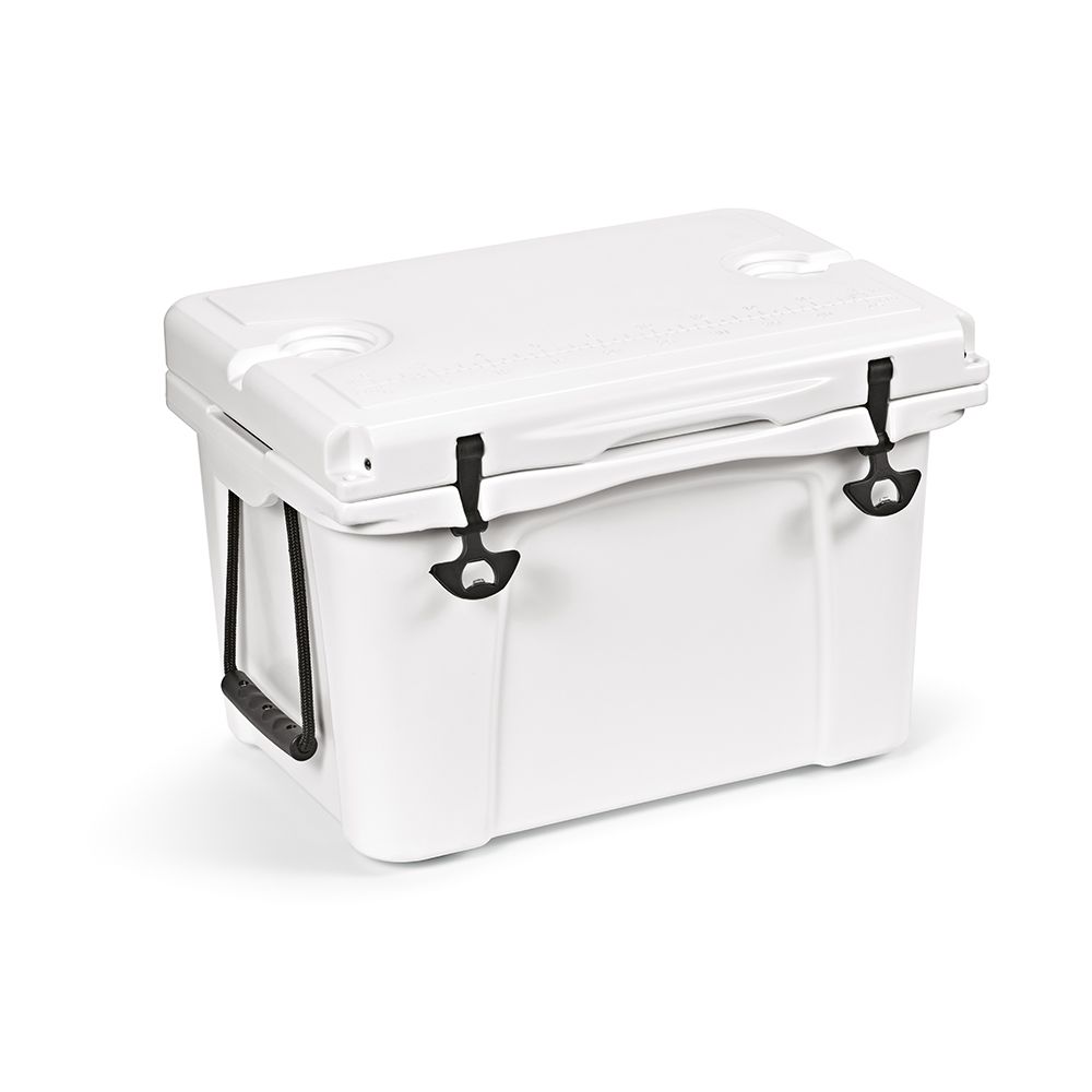 Picture of San Francisco Cooler 35L rPE with customisable metal plate.