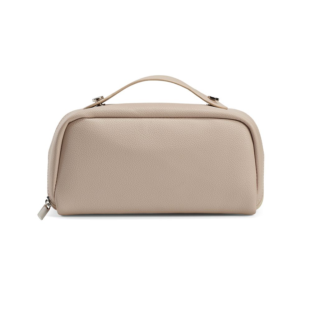 Picture of Macao Toiletry Bag 3.5L rLeather with zipper and handle