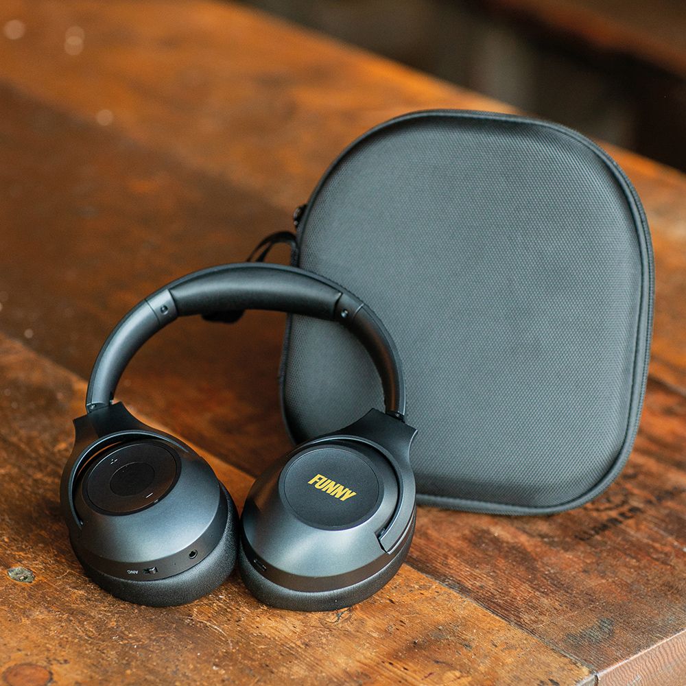 Picture of Ultraz Headphones rABS 600mAh. ANC and 35h playtime