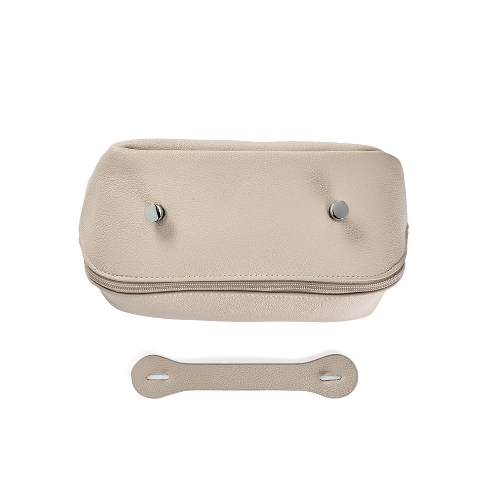 Picture of Macao Toiletry Bag 3.5L rLeather with zipper and handle