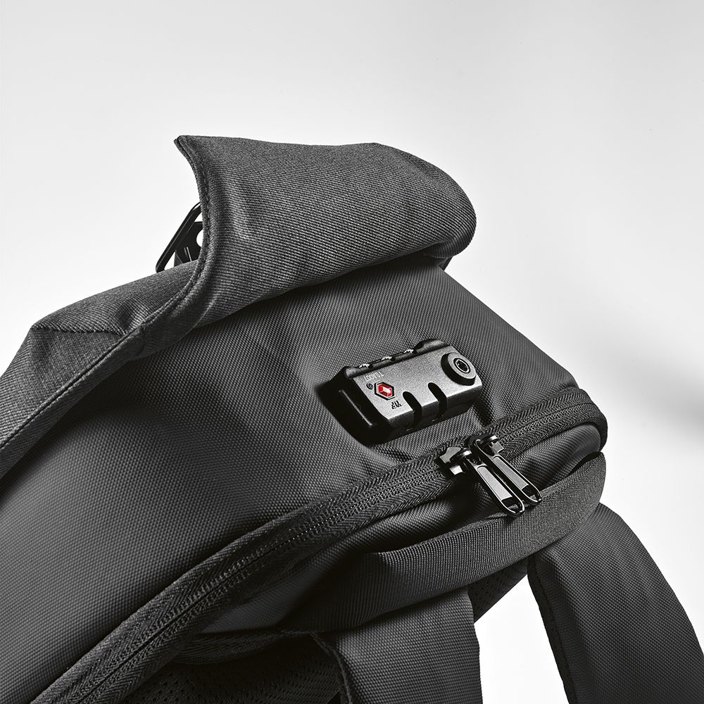 Picture of Abrantes Backpack 20L rPET. TSA lock and anticut fabric