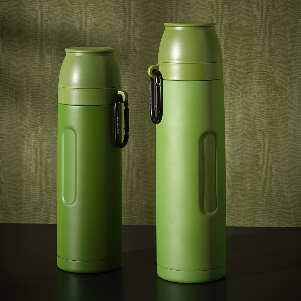 Picture of Loire Thermos rSS 810ml. 2 Cups and Carabiner 